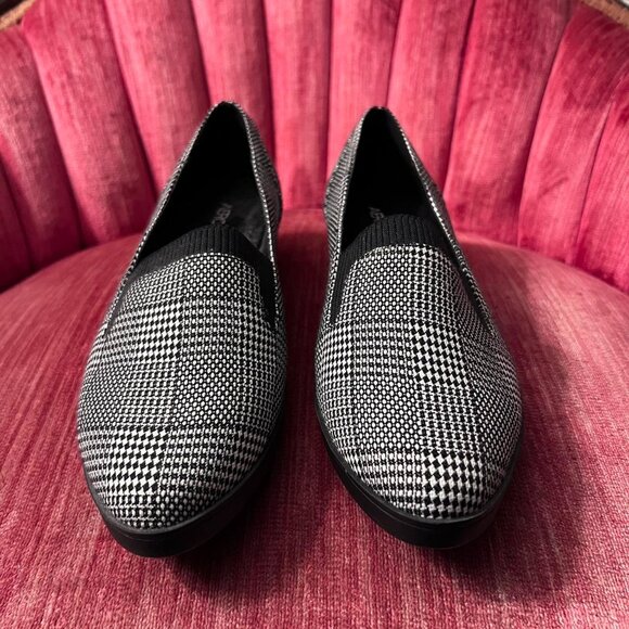 AEROSOLES Shoes - Aerosoles Women's Top Level Plaid Loafer - Size 7